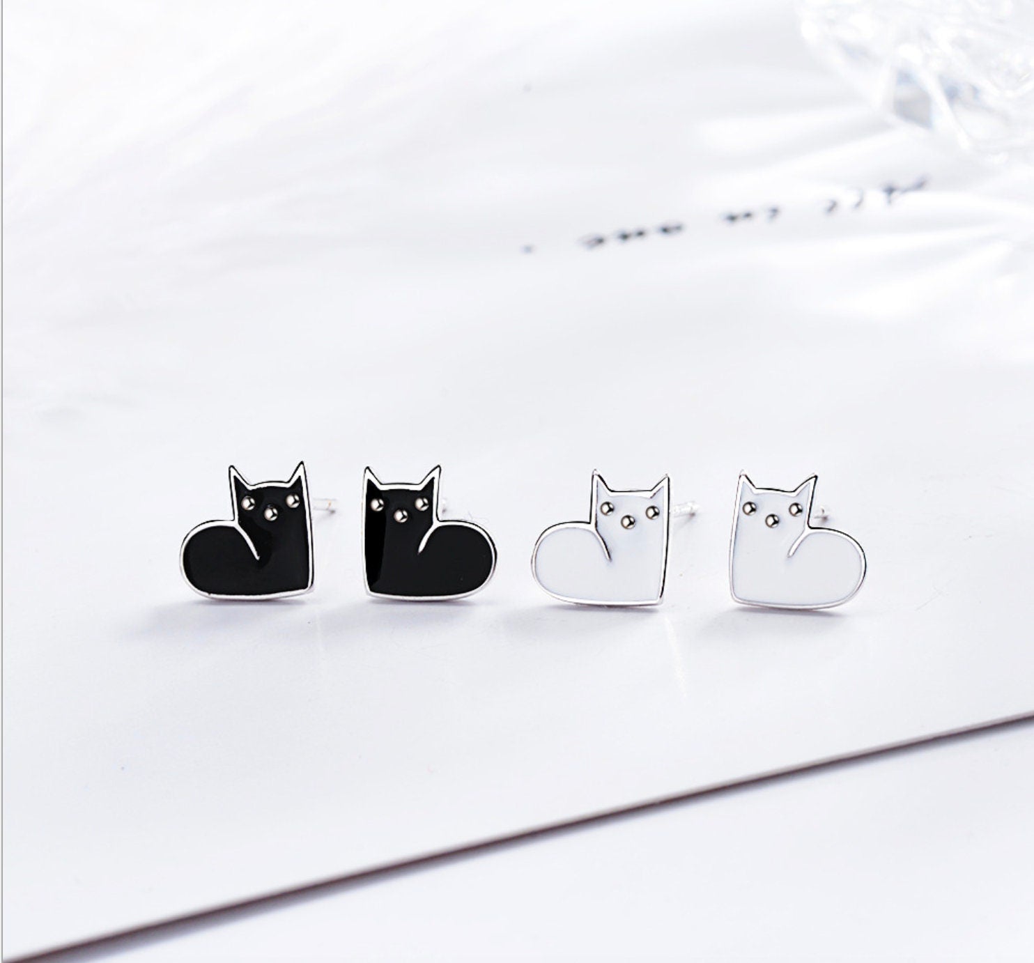 925 Sterling Silver Cat Stud Earrings – Black or White Enamel